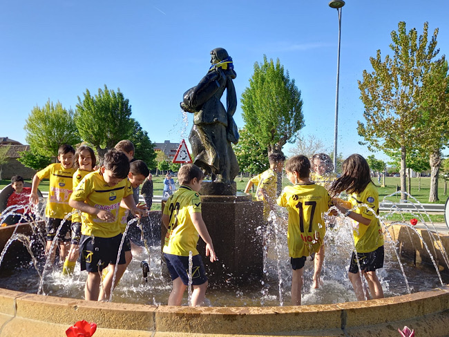 Resumen de la Jornada del Sporting <h3 class='enlacePalabraNoticia'>Riazano</h3> (7 y 8 de mayo)