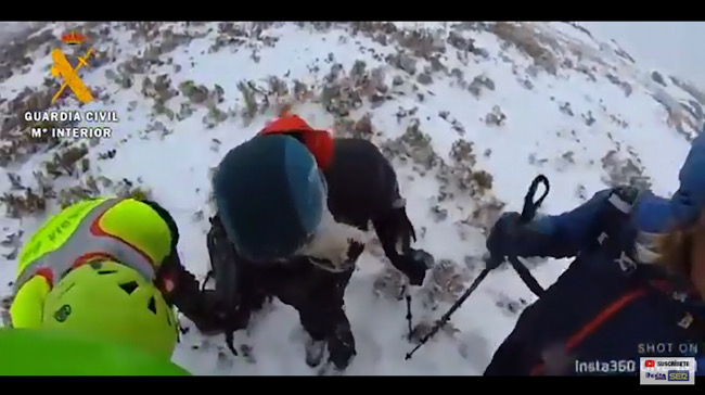 La Guardia Civil rescata a una senderista en el entorno de Riofr�o de <h3 class='enlacePalabraNoticia'>Riaza</h3>