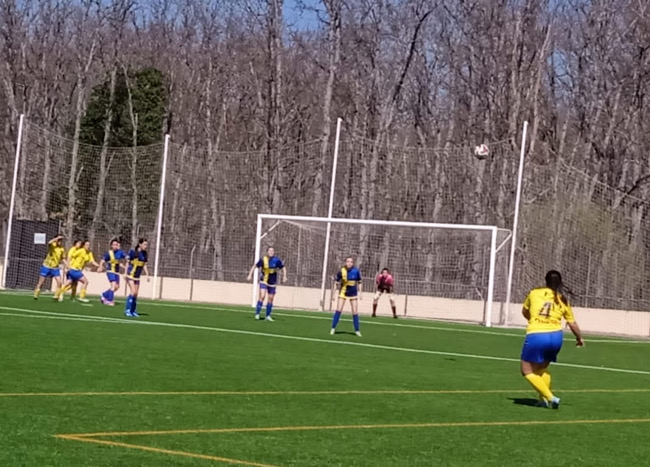 Goleada del femenino y paso firme del cadete en un fin de semana de contrastes para el Sporting <h3 class='enlacePalabraNoticia' onclick='opcionBuscarActualidad('Riazano','')' >Riazano</h3>